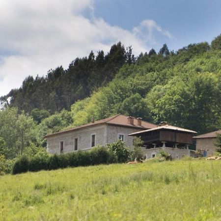 Agroturismo La Casona De Belmonte Ovinana  Exteriör bild