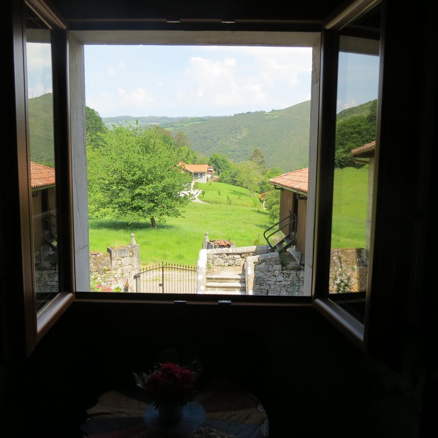 Agroturismo La Casona De Belmonte Ovinana  Exteriör bild
