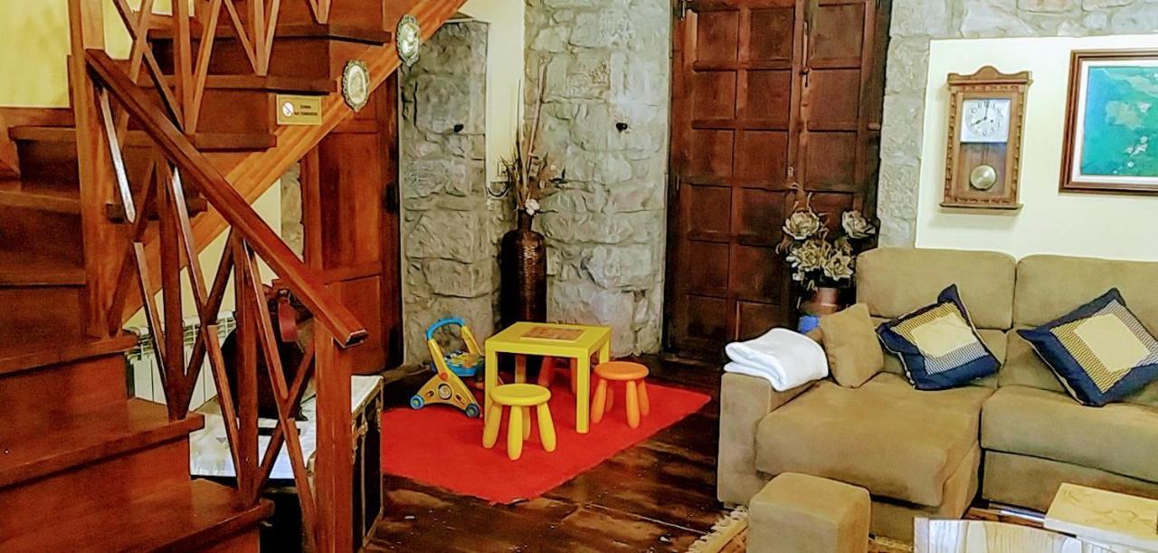 Agroturismo La Casona De Belmonte Ovinana  Exteriör bild